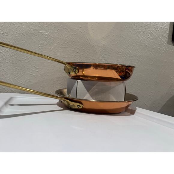 Benjamin & Medwin hanging Copper Cookware Two Skillets Frypans - Picture 3 of 10